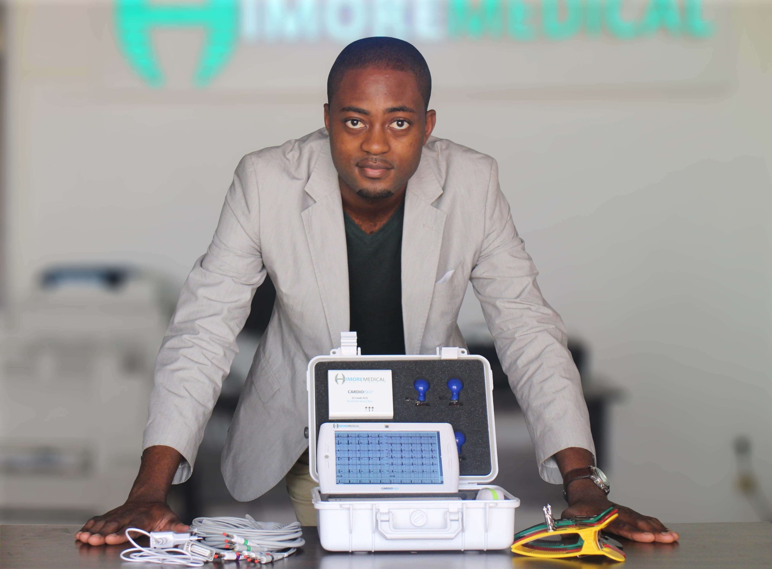 You are currently viewing Arthur Zang, l’ingénieur informaticien camerounais qui a inventé le fameux et très utile Cardiopad